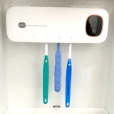 歯ブラシどこに置く？問題が解決！壁掛け歯ブラシ除菌器で洗面台がスッキリ！